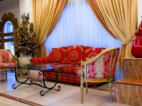 White House Apartments 4*