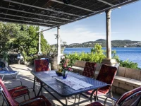 Old House Holiday Home