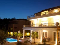 Polo Villa & Suites
