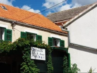 Pansion Ivan & Ivana