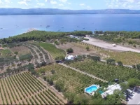 Vineyard House Holiday Home