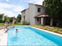 Villa Altra 4*
