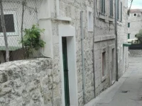 Guesthouse Dora Varos 3*