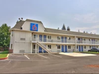 Motel 6 Sacramento South 2*