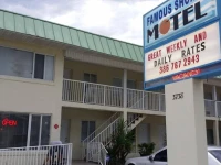 Famous Shores Motel