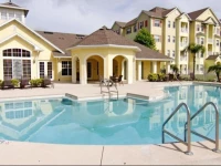 Three-Bedroom Apartment Davenport