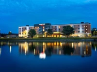 Courtyard Evansville East 3*