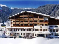 Alpine Resort Schwebebahn 4*