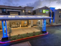 Holiday Inn Express Hotel & Suites Carlsbad Beach