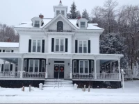 Center Harbor Sutton House B & B 3*