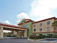 Holiday Inn Express Hotel & Suites Live Oak 2*
