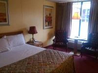 Baldknobbers Motor Inn 2*