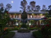 Chitwan Village Resort 2*