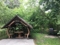 Dineikos parko sveciu namai