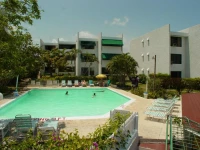 Tower Cloisters Resort 2*