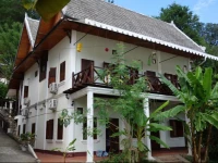 Namkhan Riverside Hotel