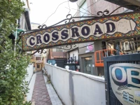 Crossroad Backpackers