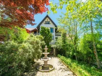 Egmont Mountain House 3*