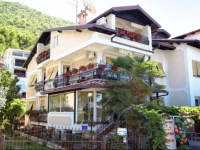 Joleks Apartments 1*