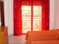 Caruso Holiday House