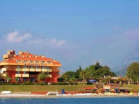 Valeri Beach Hotel 3*