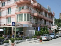 Kristal Hotel