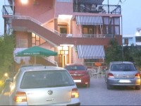 Dhoma Dhe Garsonjere