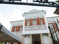 Life Gallery Hotel 4*