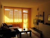 Eliza Apartment Sequoia