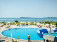 Premier Fort Cuisine - Full Board