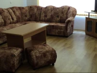 Meni Apartments and Guest Rooms