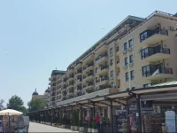 HPM Sirena Apartments - Front line