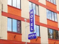 Super 8 Hotel
