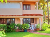 Los Corales Villas Ocean Front