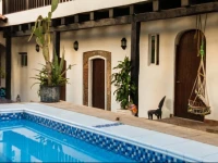 Island Life Backpackers Hostel