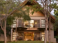 Victoria Falls Safari Suites