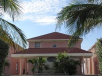 Cayman Breakers Condominiums 2*