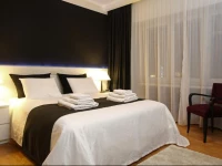 The Queen Luxury Apartments - Villa Giada