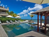 Bon Azur Elegant Suites & Penthouses by Lov