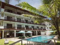 Rockside Beach Resort