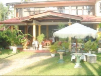 Lily Restaurant and Inn