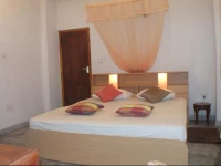 Lake Round Residence