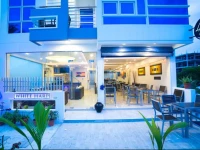 The White Harp Beach Hotel