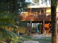 Sunny Bay Beach Bach