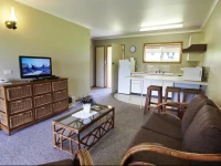 The Crest Apartments