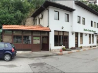 Haris Youth Hostel Central