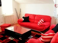 Red Apartment Elite Urban Centre
