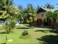 Anse Kerlan Beach Chalet