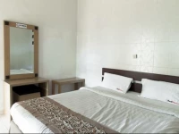 RedDoorz @ Gatot Subroto