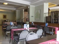 RedDoorz near Cihampelas Walk